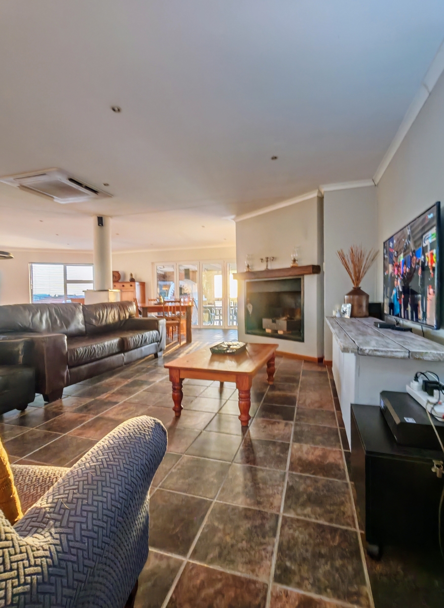 4 Bedroom Property for Sale in De Kelders Western Cape